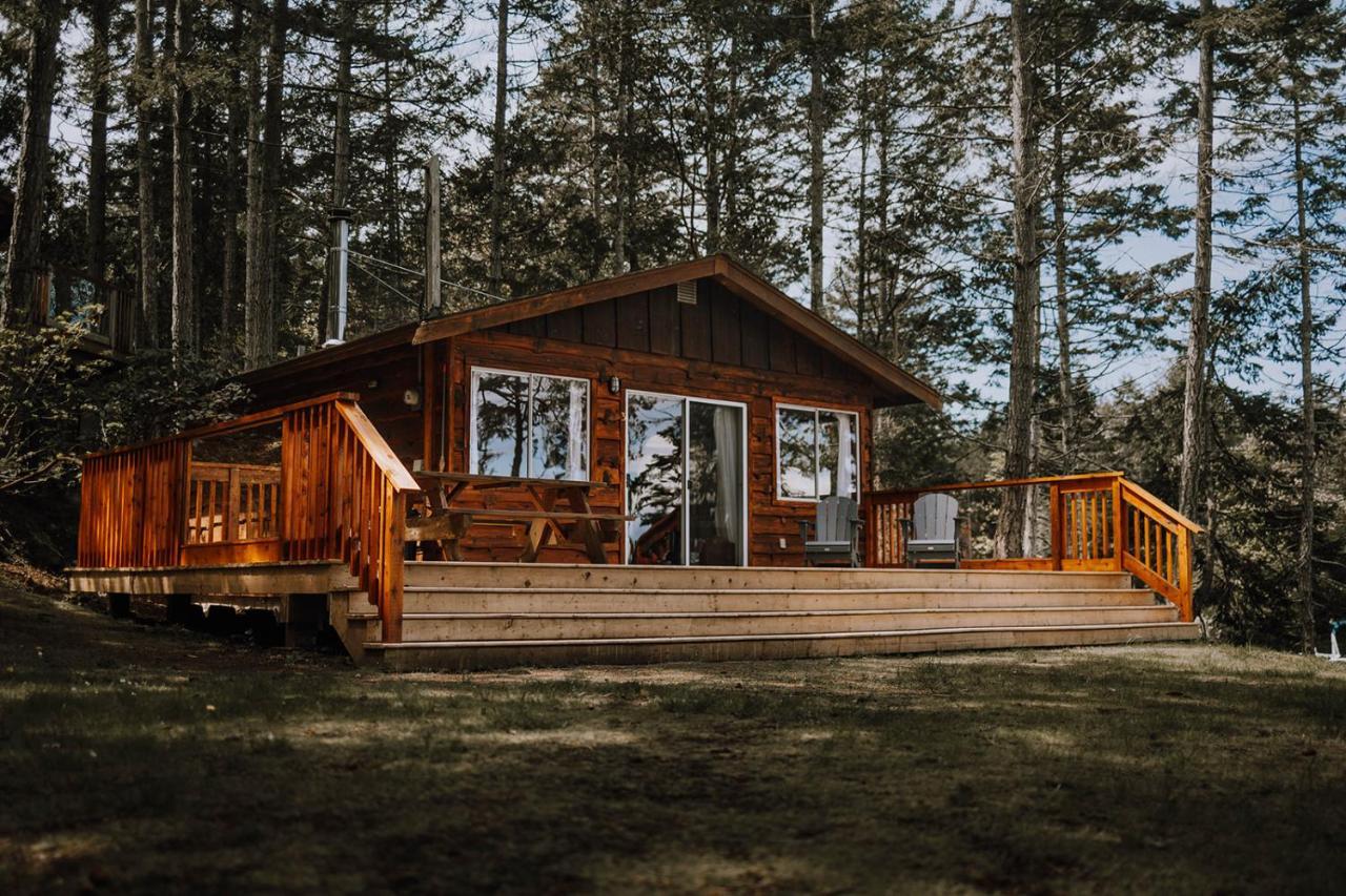 Page'S Resort & Marina Gabriola Экстерьер фото
